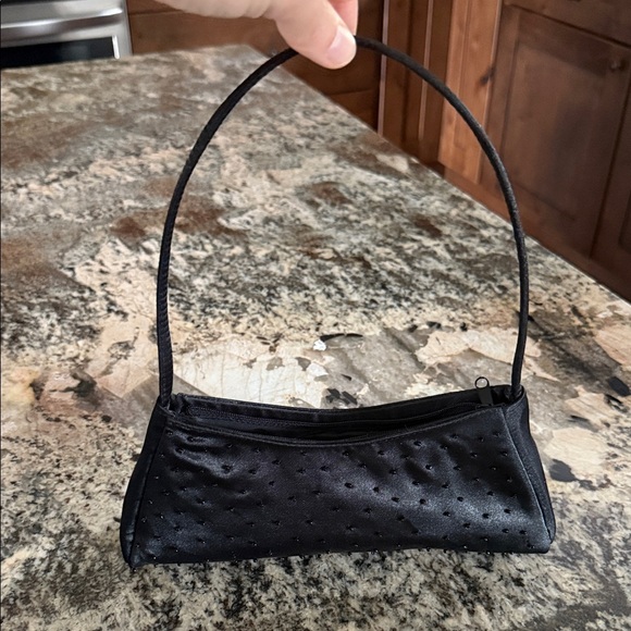 Elegant Black Women's Handbag - Picture 2 of 4